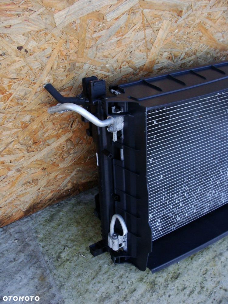 chłodnice wentylator dacia duster 1.6 sce 4x4 awd 4wd 2014r 214811626r !! - 2