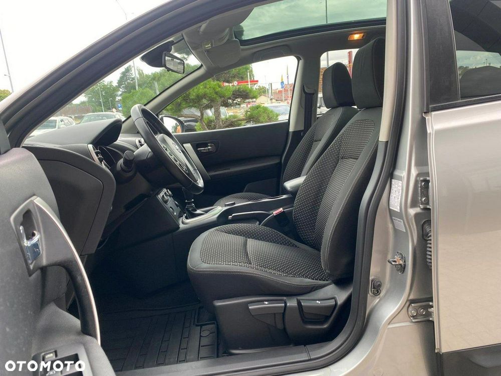 Nissan Qashqai+2 - 9