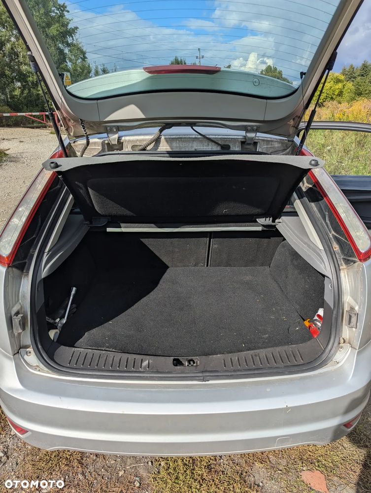 Ford Focus - 9