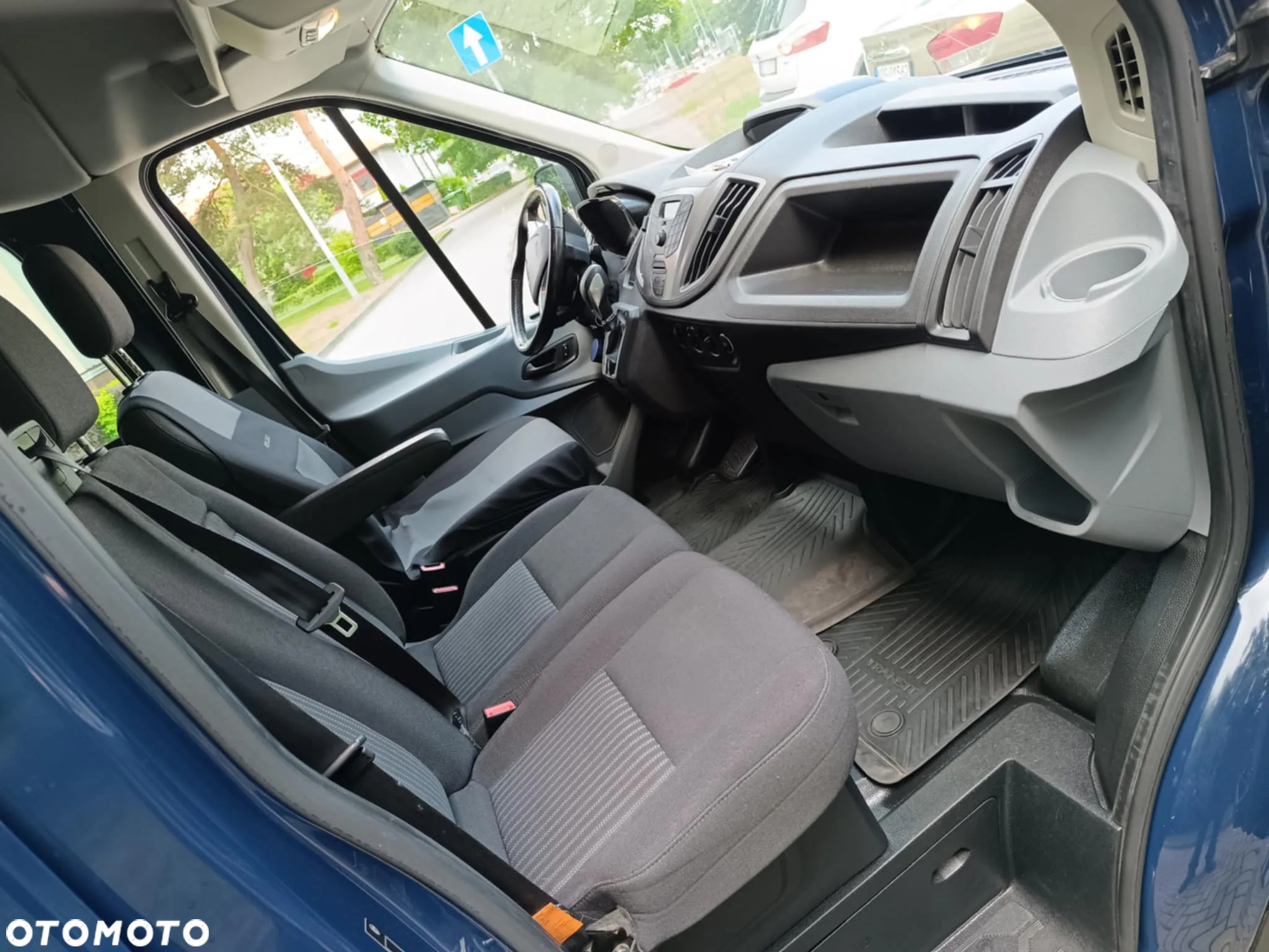 Ford Transit - 12