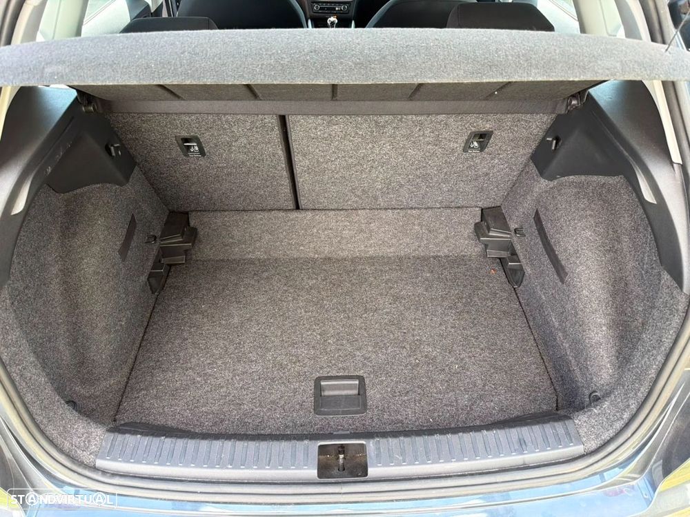 SEAT Arona 1.0 TSI — fotografia 9