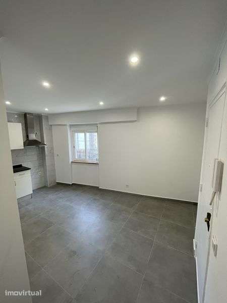Alugo apartamento T2 (brandoa) - Grande imagem: 5/7