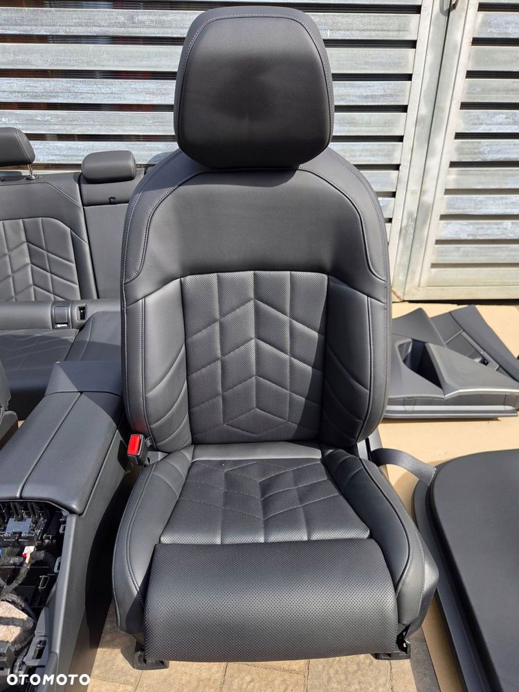 bmw 5 g60 fotele kanapa boczki komplet wnętrze - 2