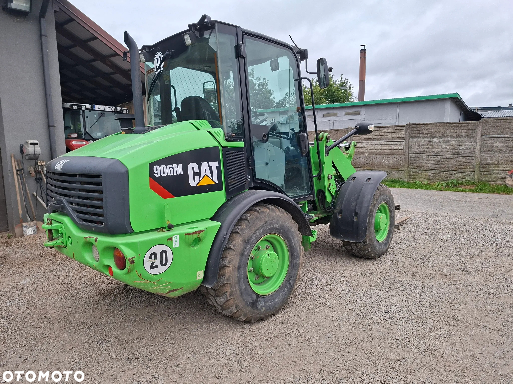 Caterpillar CAT 906 M - 4