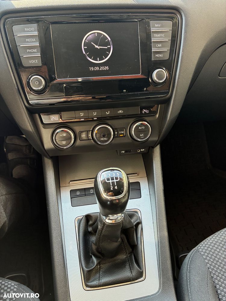 Skoda Octavia 1.6 TDI Ambition - 8