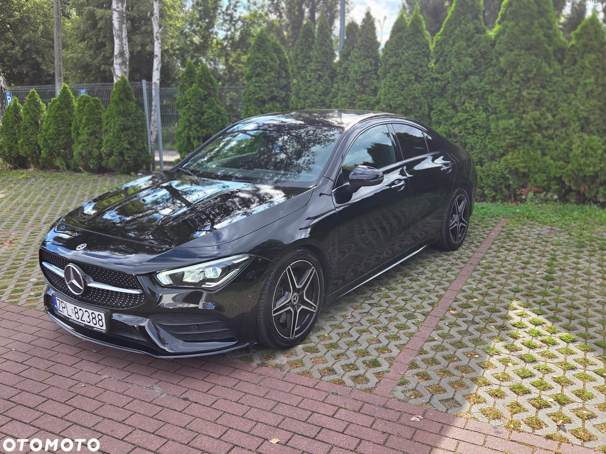 Mercedes-Benz CLA 200 7G-DCT - 4