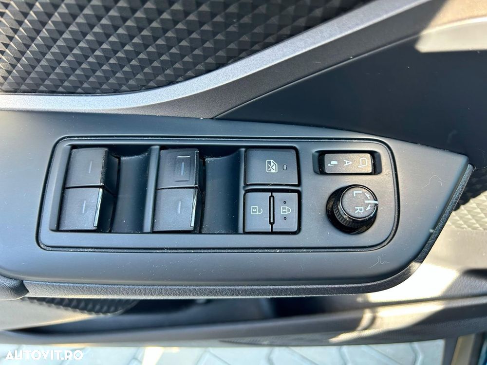 Toyota C-HR 1.8 HSD 122 CP 4x2 CVT Core - 28