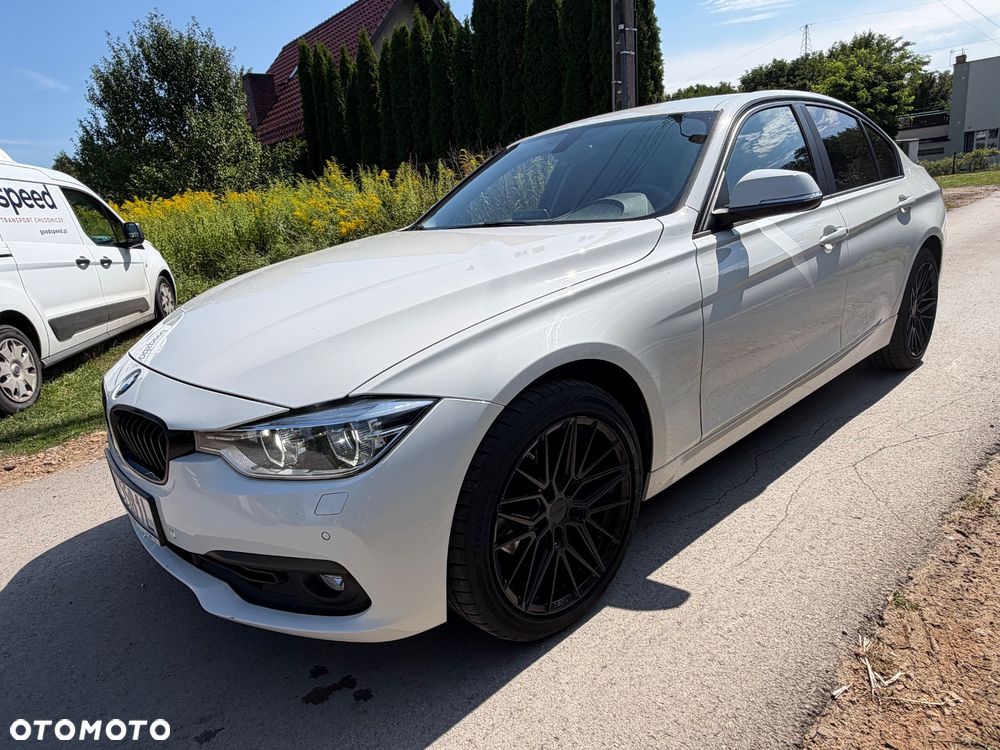 BMW Seria 3 320i xDrive Sport Line Shadow - 1