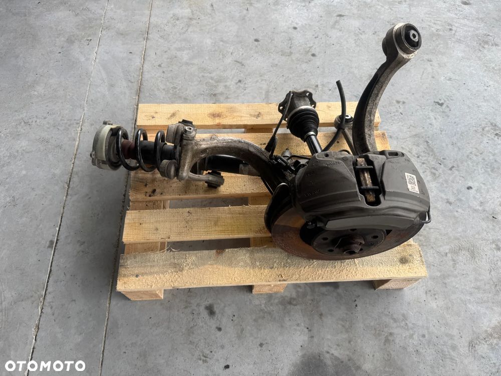 ZWROTNICA LEWA WAHACZ AMORTYZATOR AUDI A4 B9 A5 8W 8W0407559 - 5