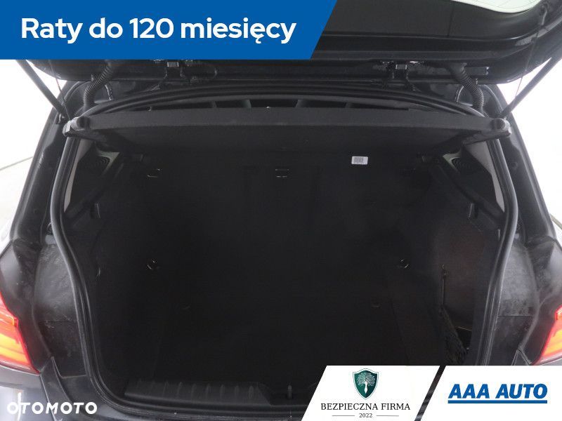 BMW Seria 1 - 16