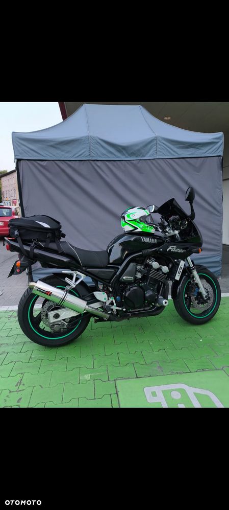 Yamaha FZS - 1