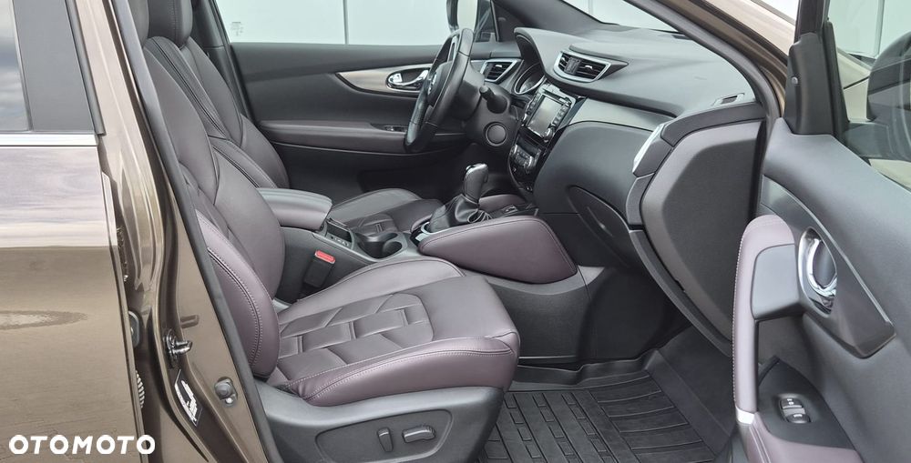 Nissan Qashqai 1.6 DCi Tekna Xtronic - 26