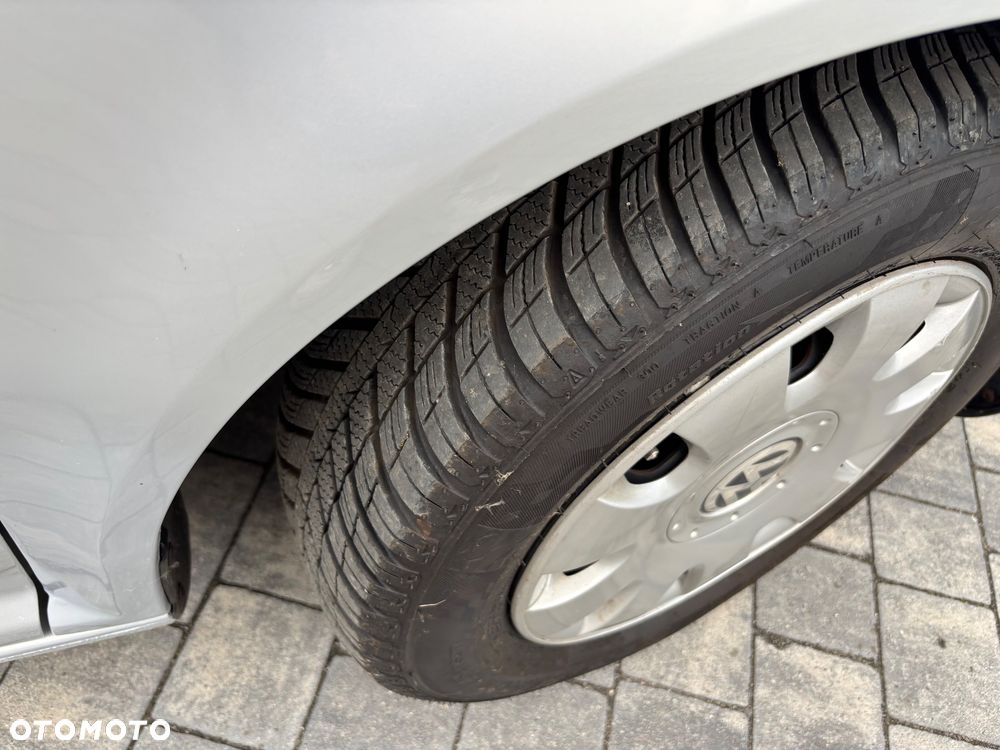 Volkswagen Golf 1.6 Trendline - 27