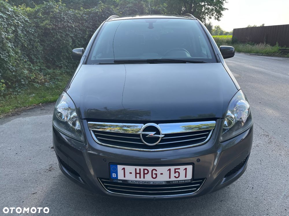 Opel Zafira 1.6 Cosmo - 2