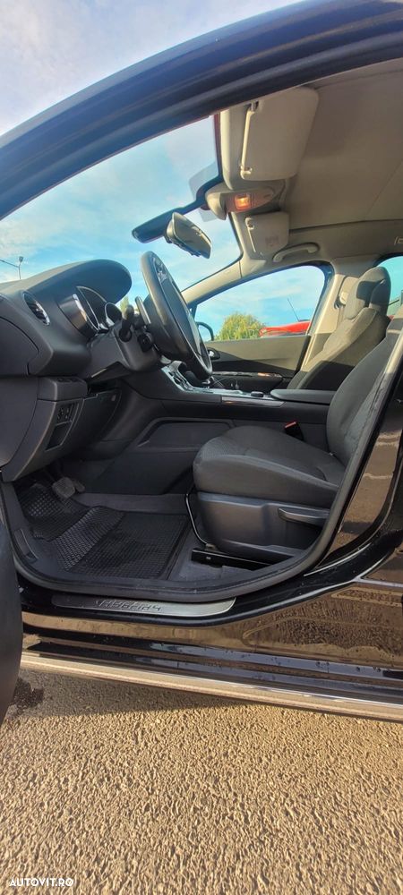 Peugeot 3008 - 5