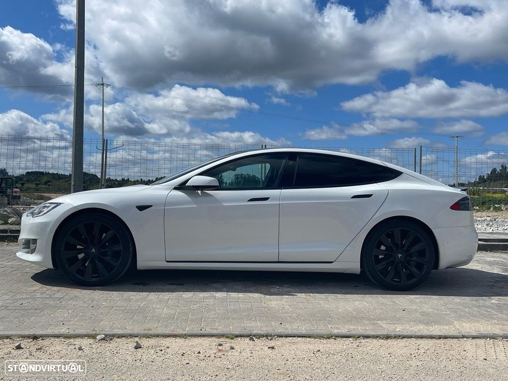 Tesla Model S Long Range - 12