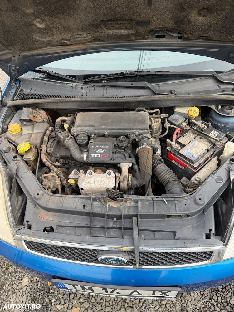 Ford Fiesta 1.4TDCI Ghia - 13