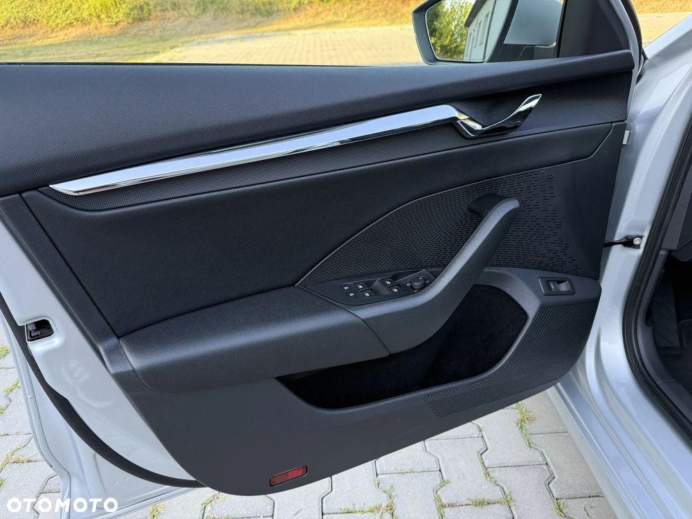 Skoda Octavia 2.0 TDI Sportline DSG - 10