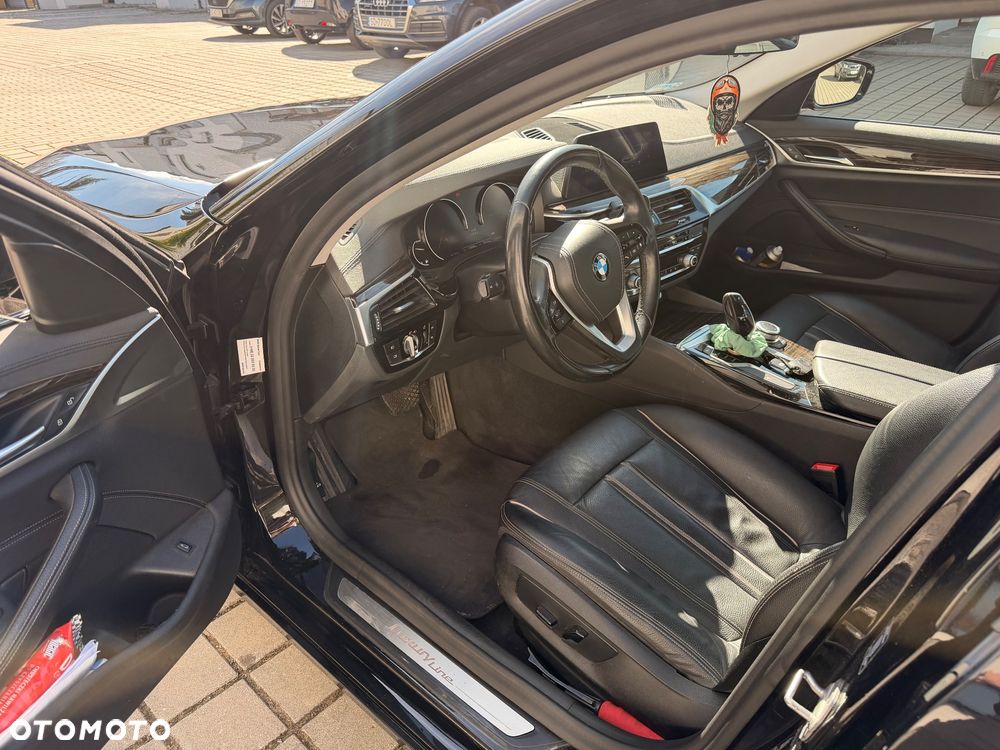 BMW Seria 5 518d Luxury Line - 4