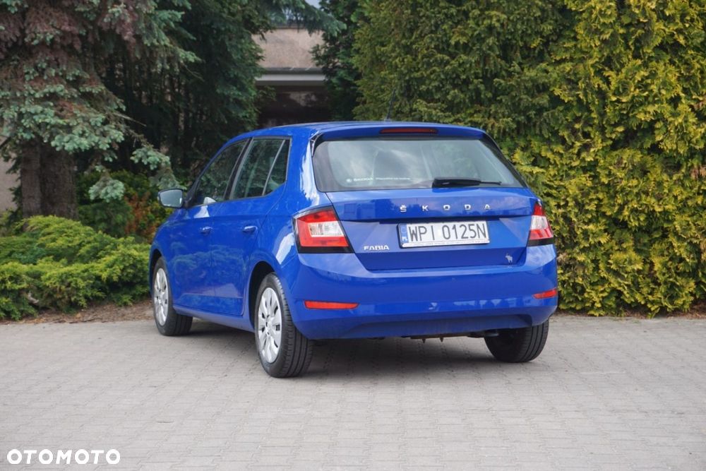 Skoda Fabia - 8