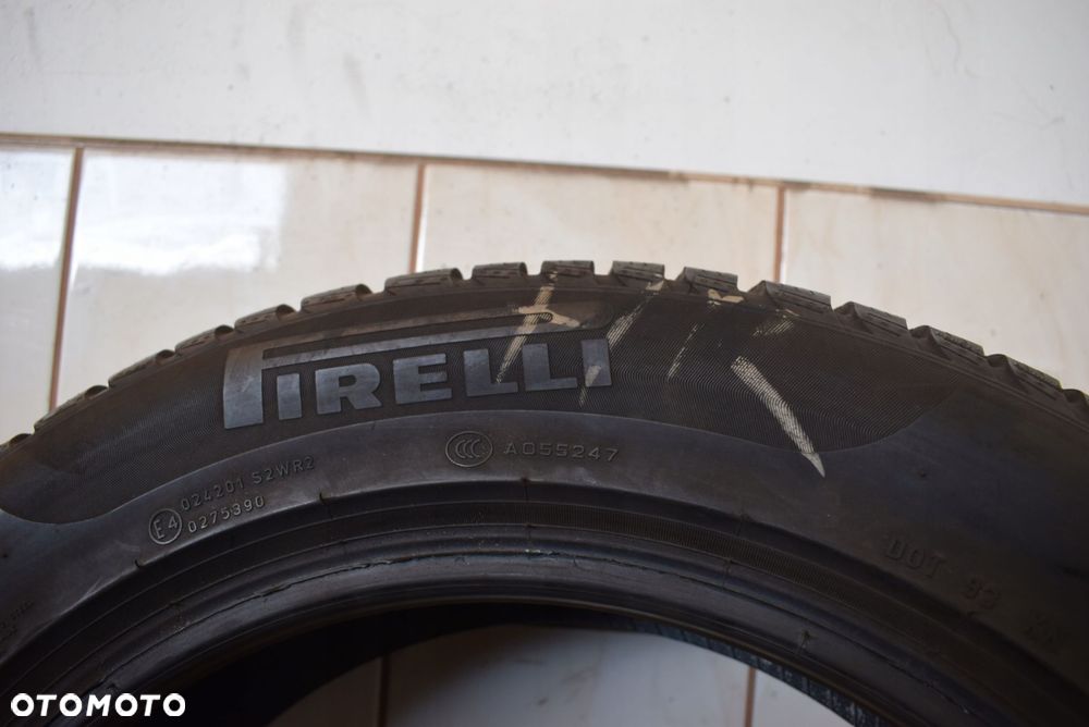 R17 205/60 Pirelli Sottozero 3 * - 7