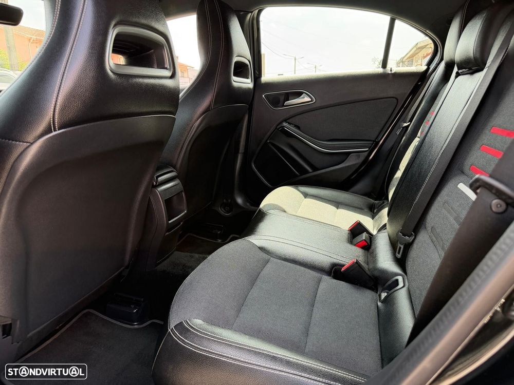 Mercedes-Benz A 180 d AMG Line - 11