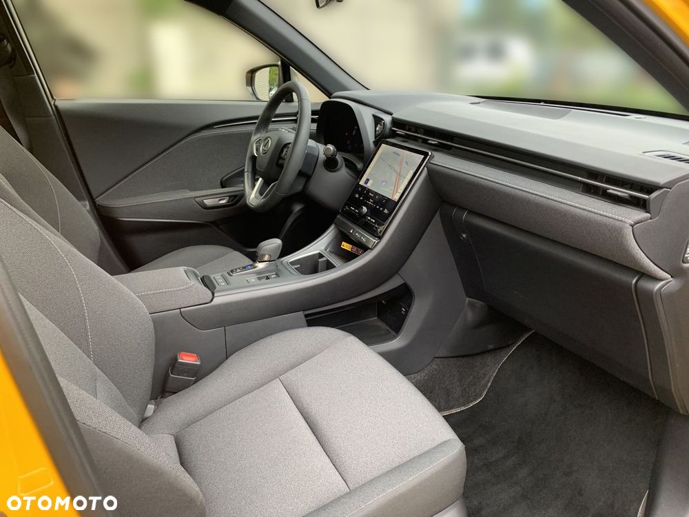 Lexus LBX 1.5 Hybrid - 13