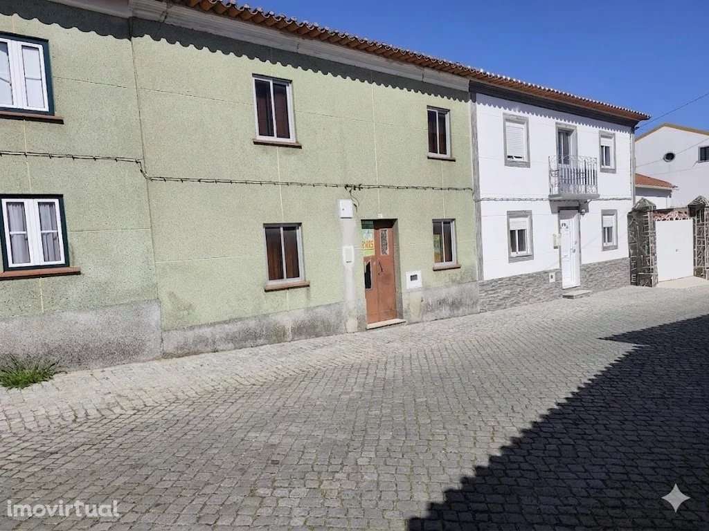 Casa T3 típica em Vale de Gaviões, Margem - Grande imagem: 2/9