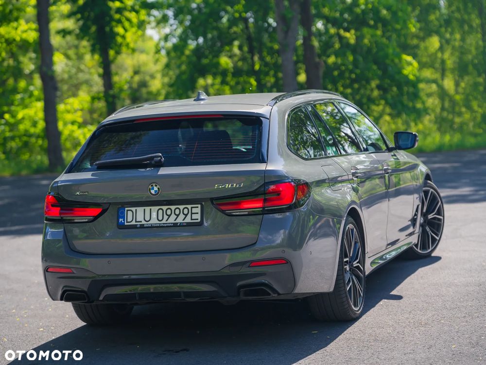 BMW Seria 5 540d xDrive mHEV M Sport sport - 19