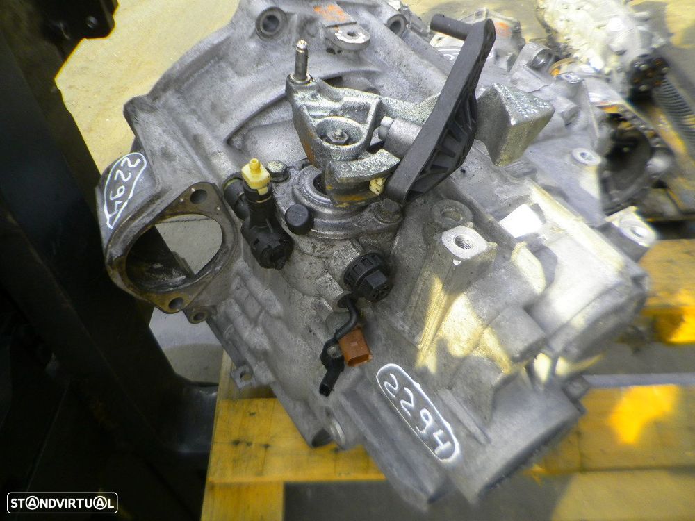 Caixa Velocidades PDT VW GOLF 7 2013 2.0TDI 184CV 5P PRETO DIESEL 6V - 4