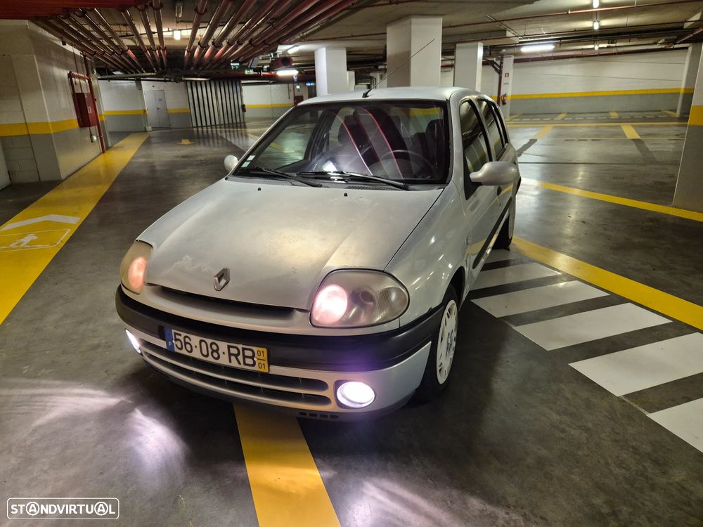 Renault Clio 1.2 RXE - 3