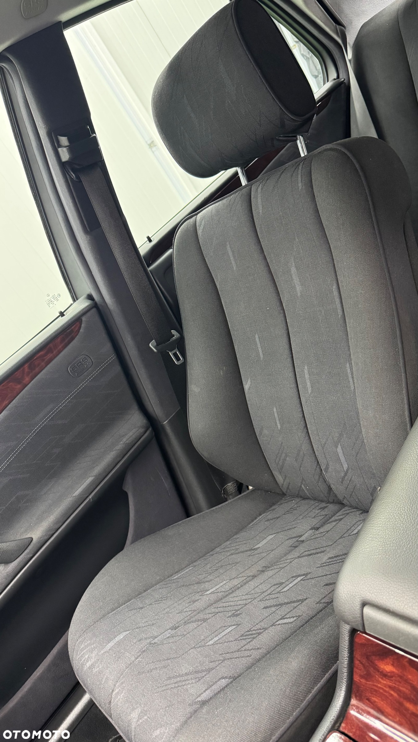 Mercedes-Benz Klasa E 200 Kompressor Classic - 17
