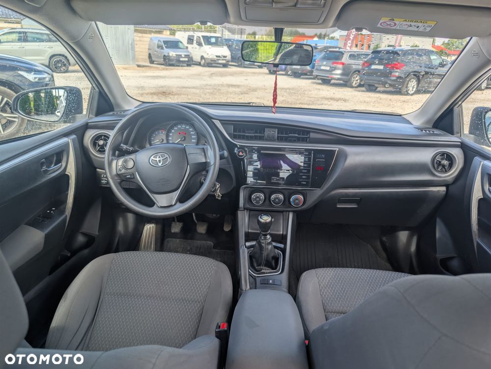 Toyota Corolla 1.4 D-4D Comfort - 29