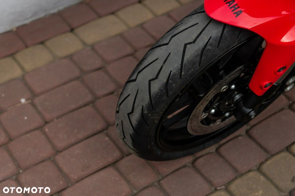 Yamaha MT - 8