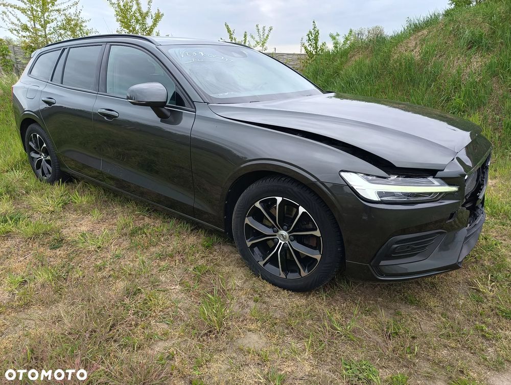 Volvo V60 B3 B Momentum - 13