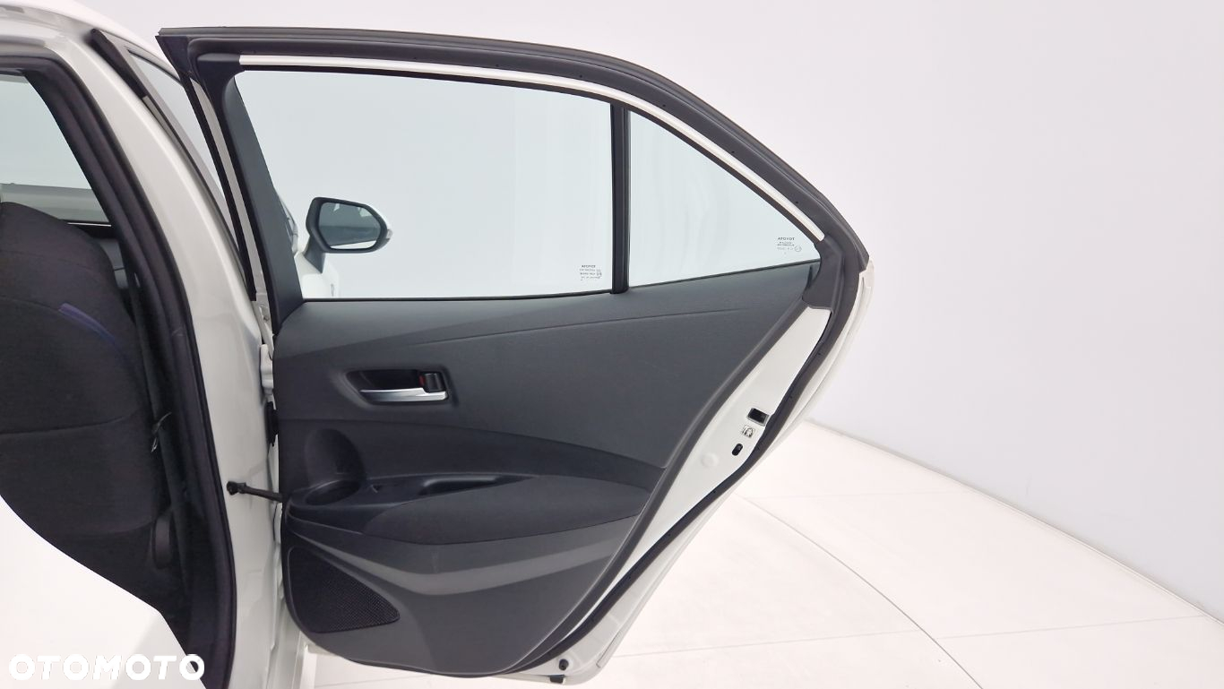 Toyota Corolla - 23