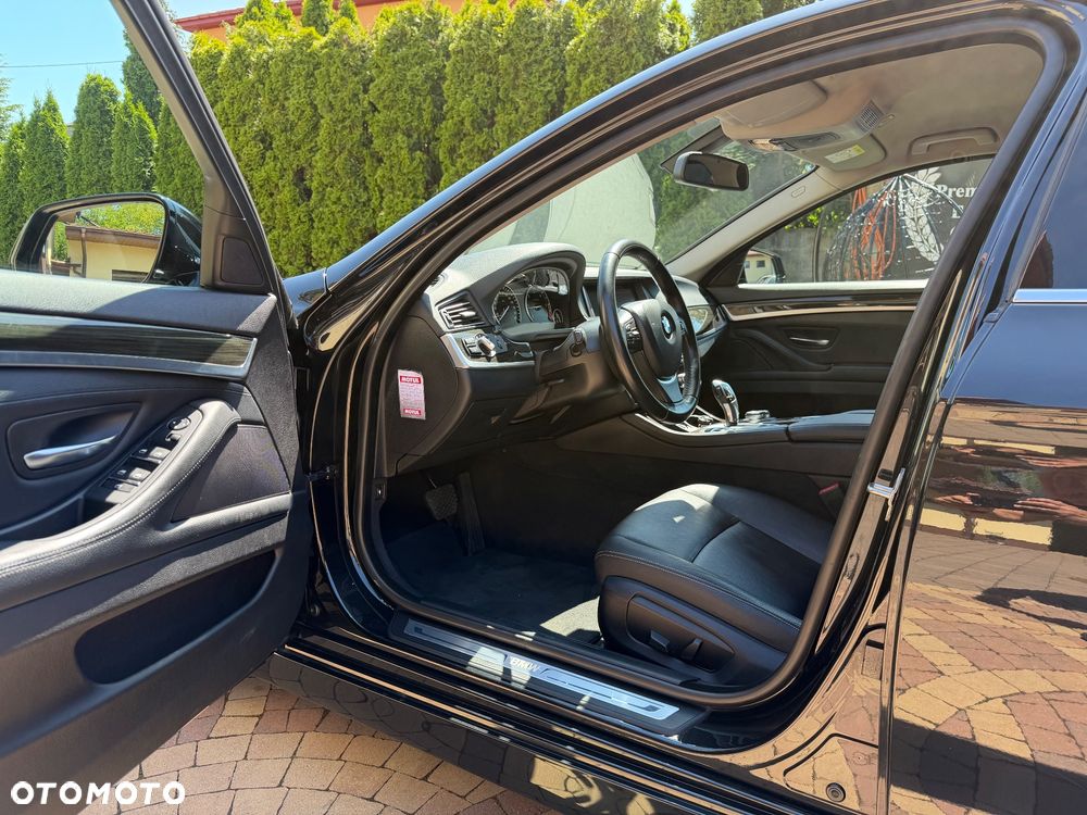BMW Seria 5 520d Luxury Line - 21