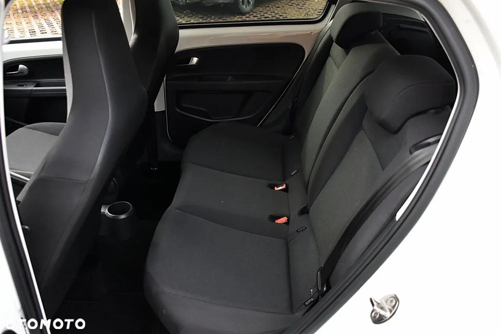 Volkswagen up! 1.0 high - 7