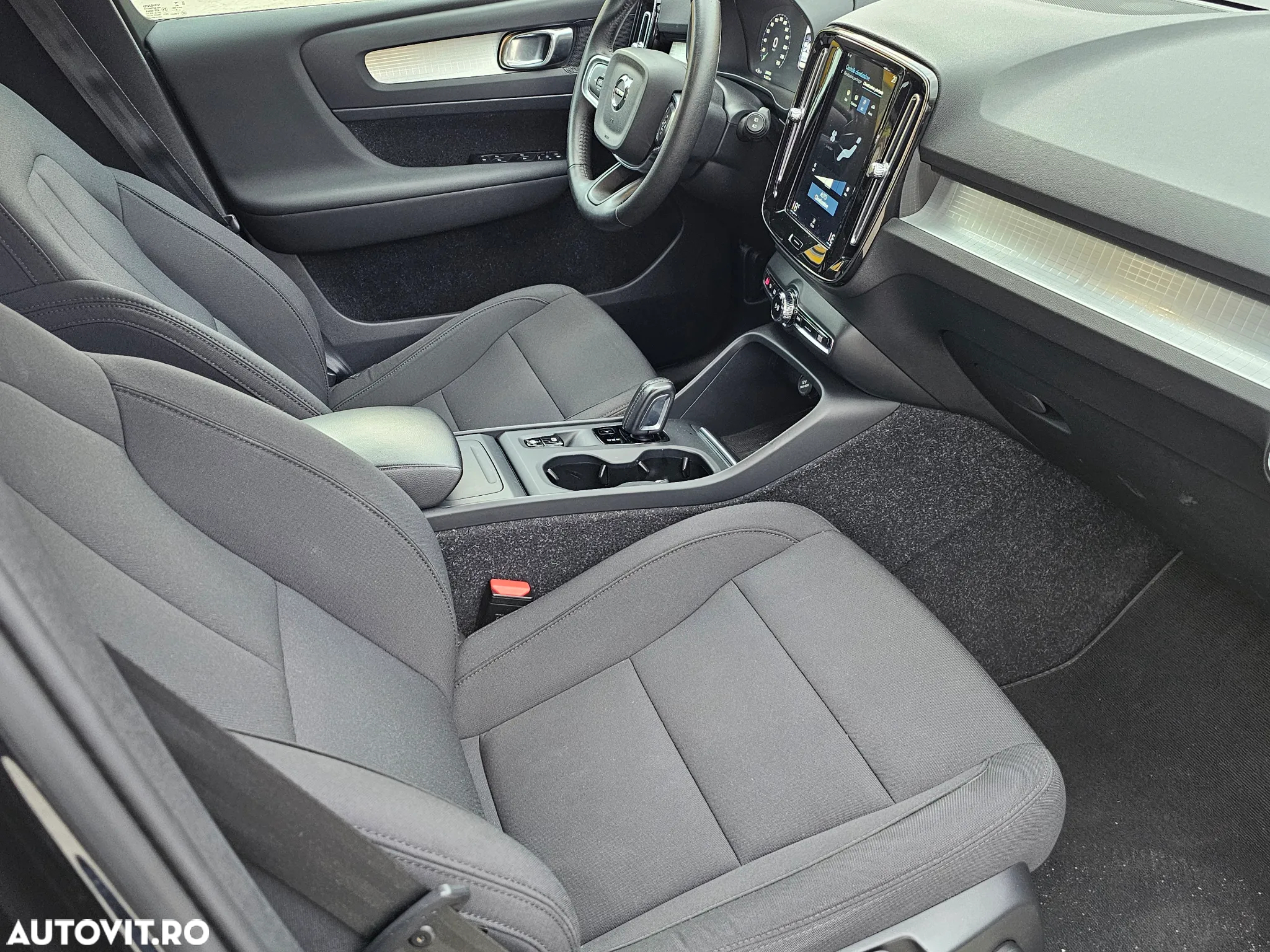 Volvo XC 40 D3 Geartronic - 13