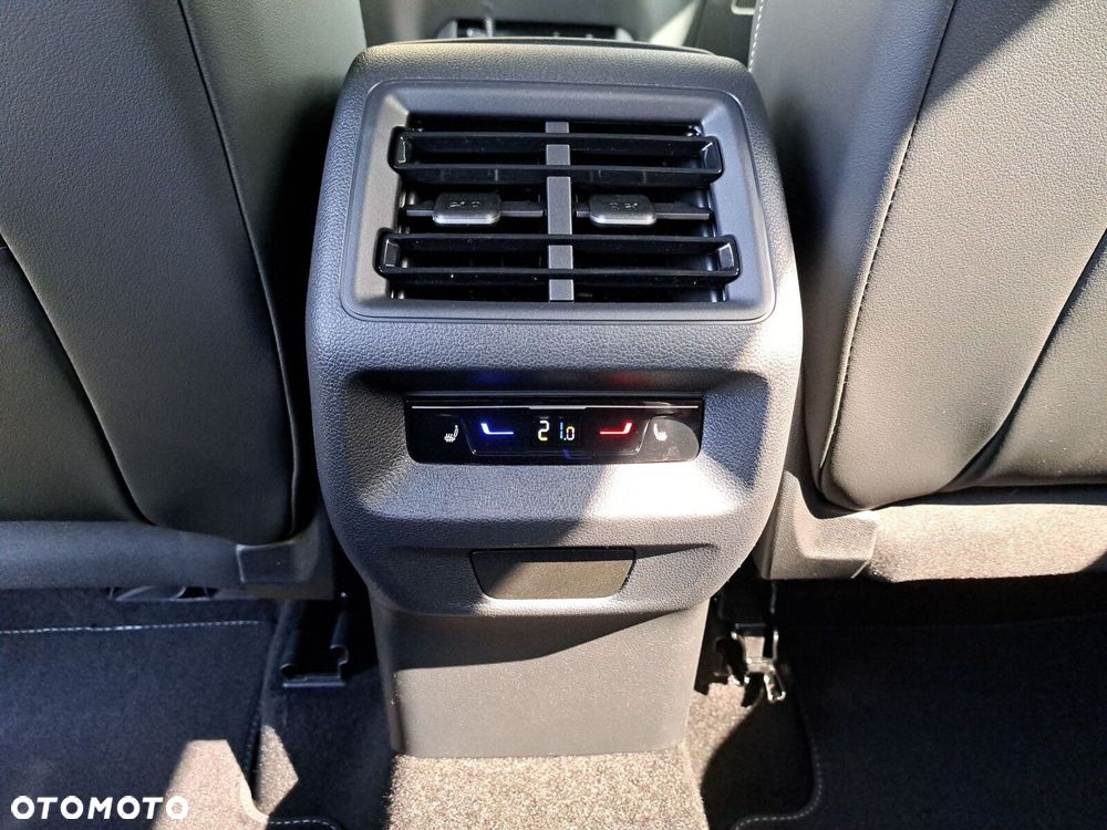 Volkswagen Tiguan 2.0 TDI 4Mot R-Line Plus DSG - 39