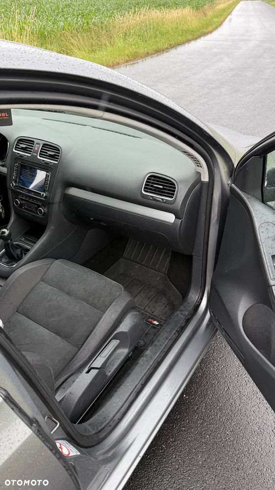 Volkswagen Golf 2.0 TDI Comfortline - 14