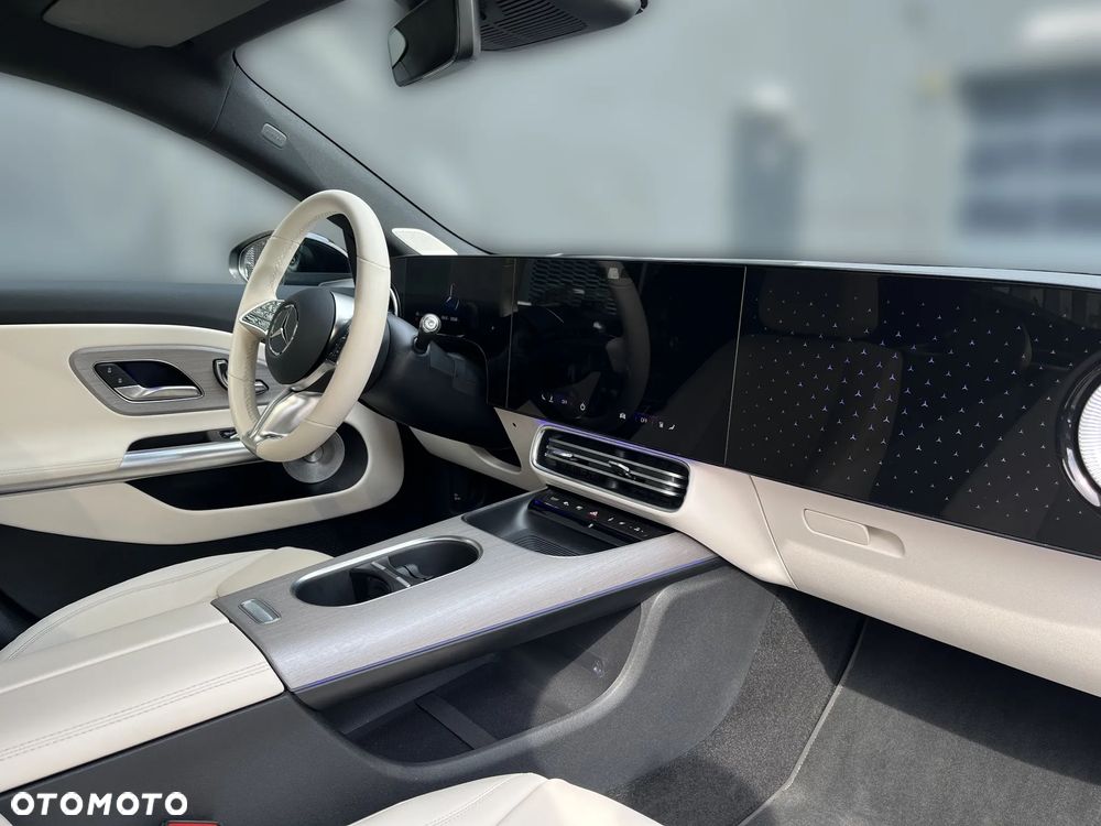 Mercedes-Benz CLA - 13