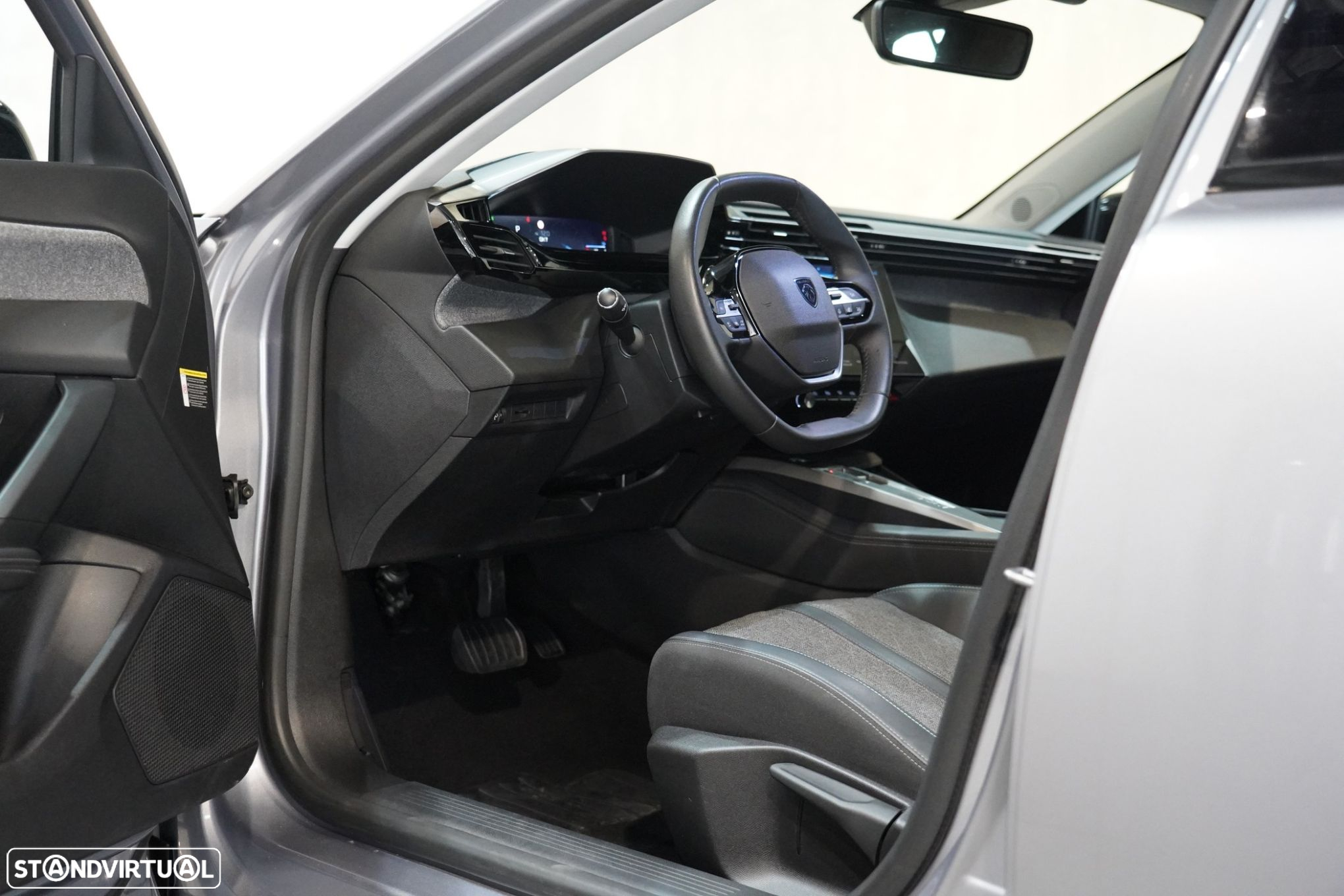 Peugeot 408 1.2 PureTech Allure EAT8 - 6