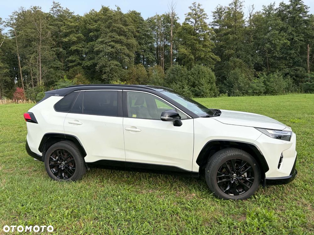 Toyota RAV4 - 4