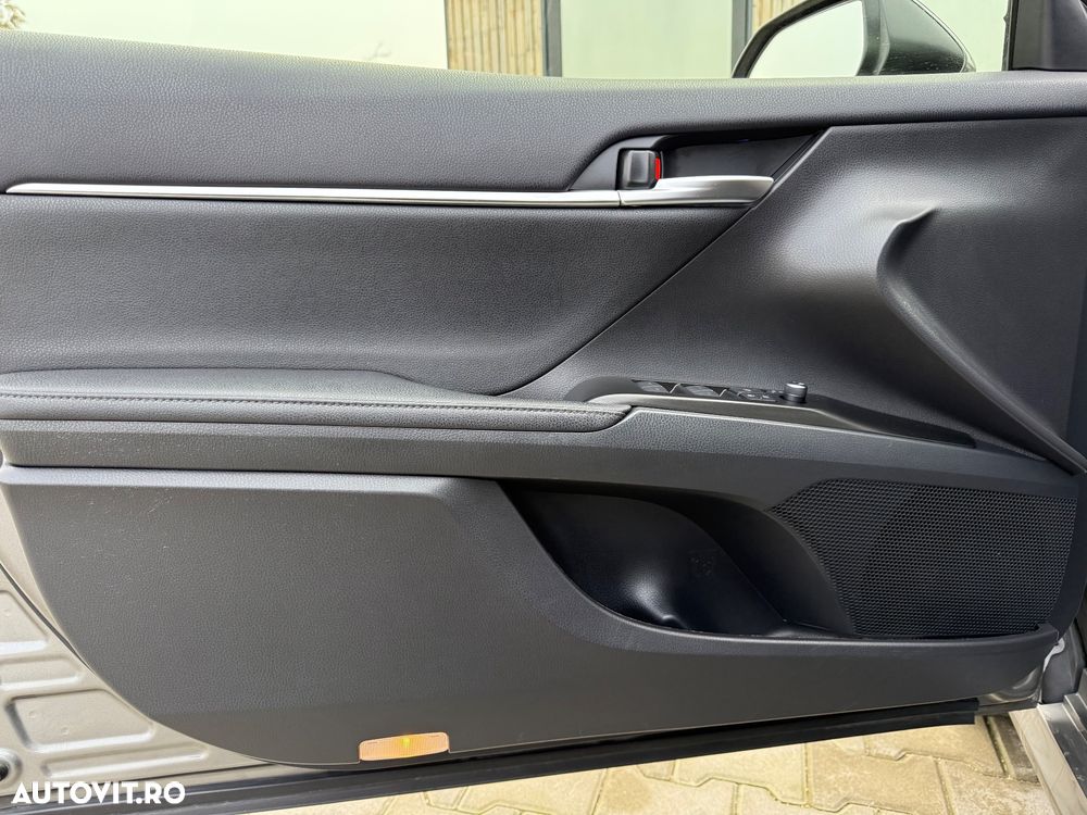 Toyota Camry Business Edition - 13