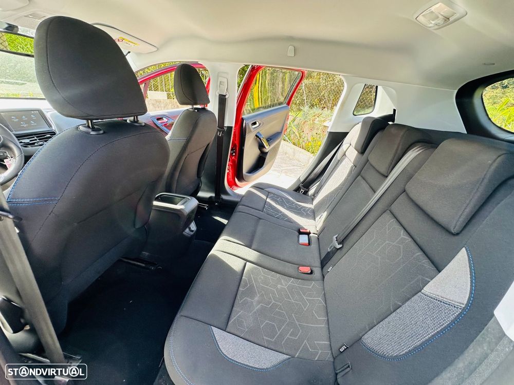 Peugeot 2008 1.2 PureTech Signature - 6