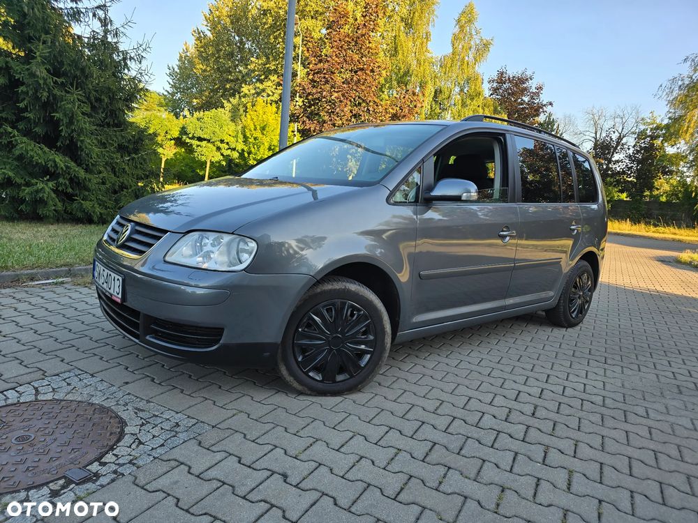 Volkswagen Touran 1.6 FSI - 5
