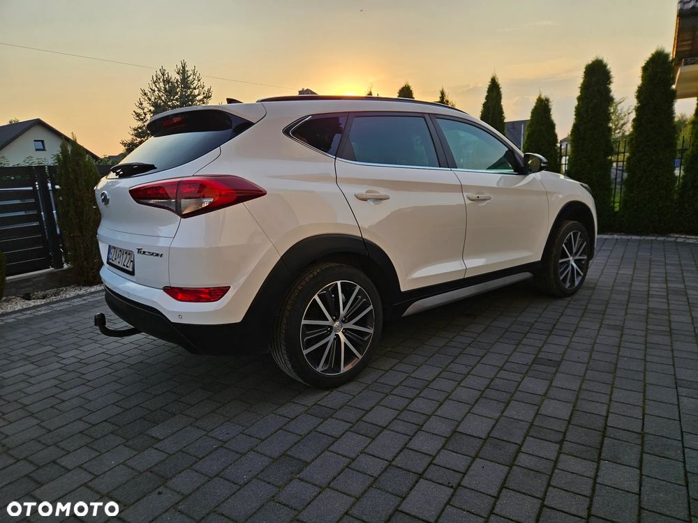 Hyundai Tucson blue 1.7 CRDi 2WD Advantage - 12