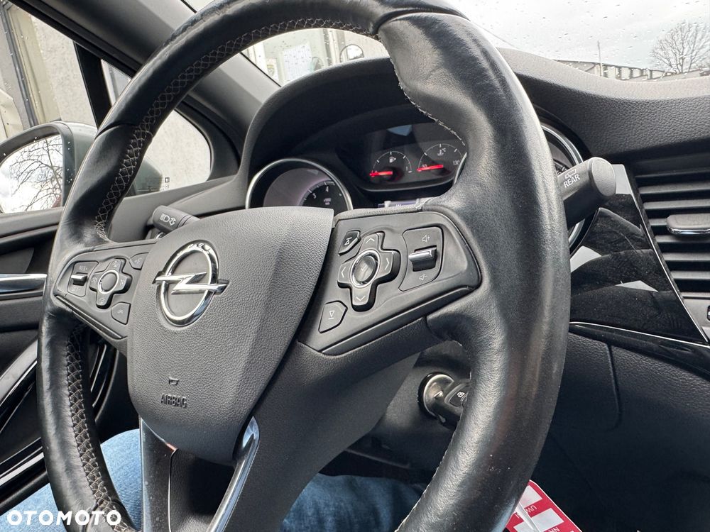 Opel Astra 1.4 Turbo Start/Stop Dynamic - 21