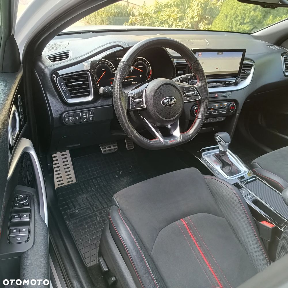 Kia ProCeed - 9